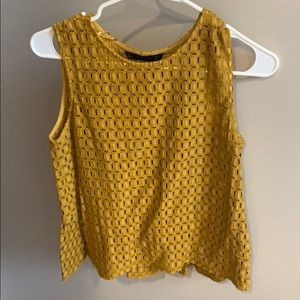 Yellow/goldish knit sleeveless top